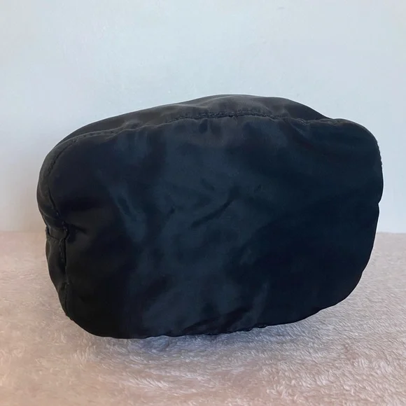 !!SOLD!! PRADA DRAWSTRING POUCH - Picture 3 of 11
